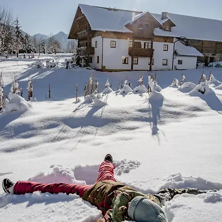 Biobauernhof Brandlhof アパート